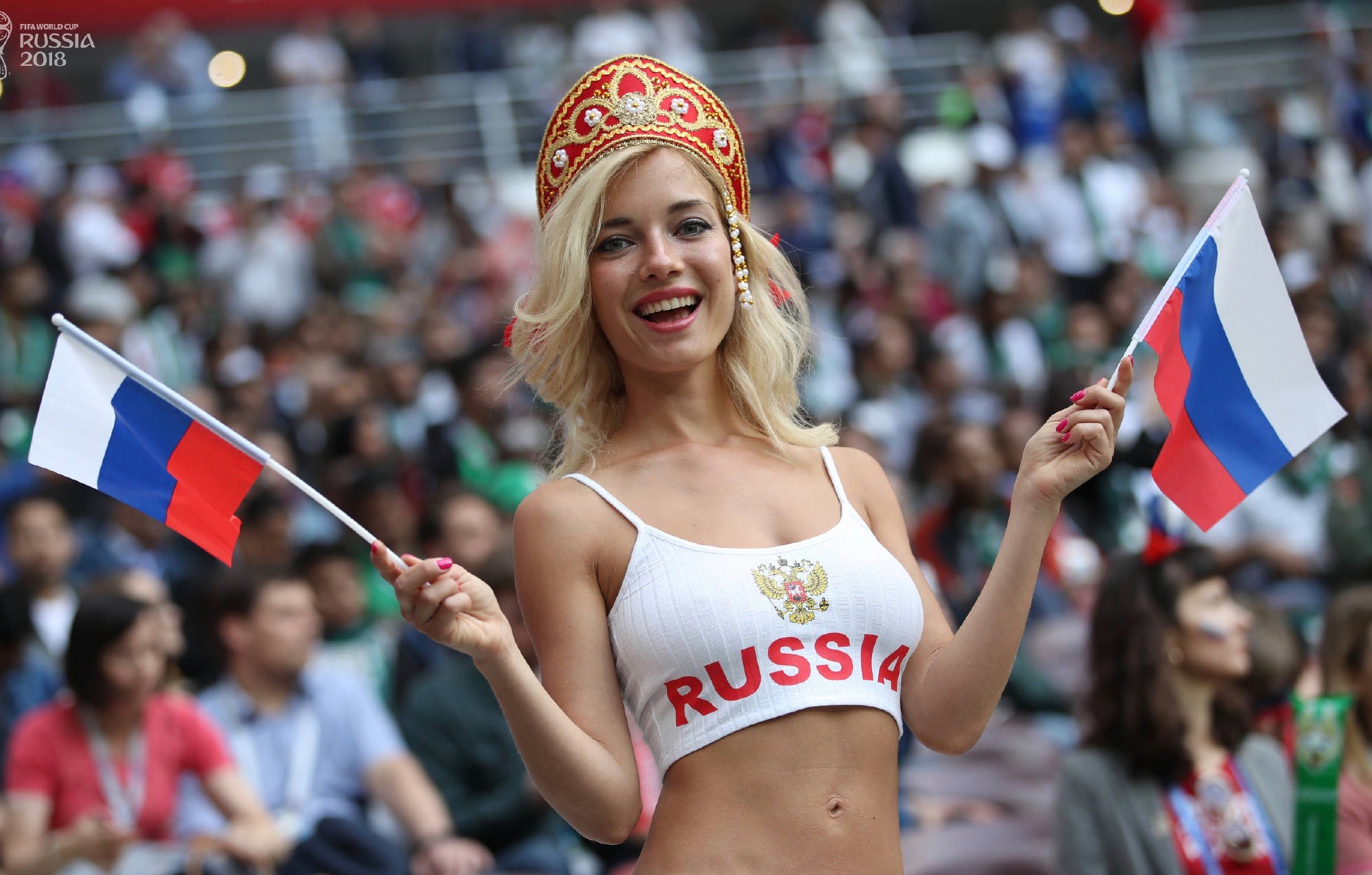 还在心疼今年世界杯输的钱?不知道这些小姐姐能不能治愈你?