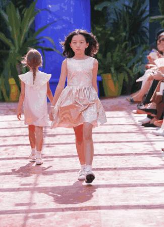 不知不觉，暴走的00后已跻身时尚圈