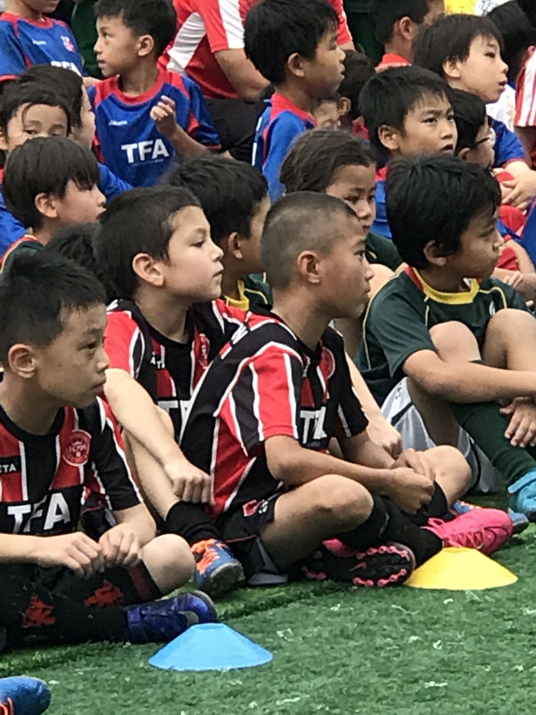 参加TFA青少年足球大赛后，为什么这些中国家长开始集体反思？