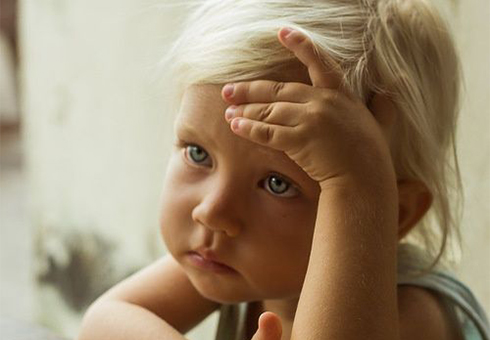 女性头痛频率高居不下的分析