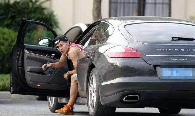 国足队员的车有多豪,国足球员的座驾