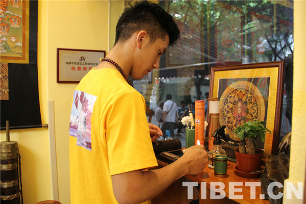 成都哪里有佛教用品,成都藏传佛教一条街在哪里