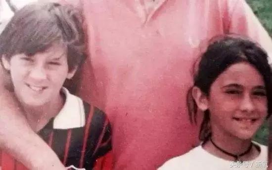 这个女人8岁就征服了球王,玛丽苏式的剧情都发生在她身上了!