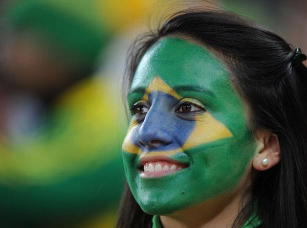 那些科学无法解释的进球,稍微不注意球就进了