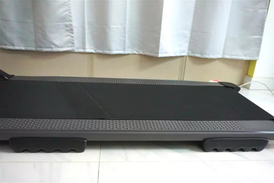 小乔咕咚合作款跑步机,小巧高颜值小乔智能跑步机体验