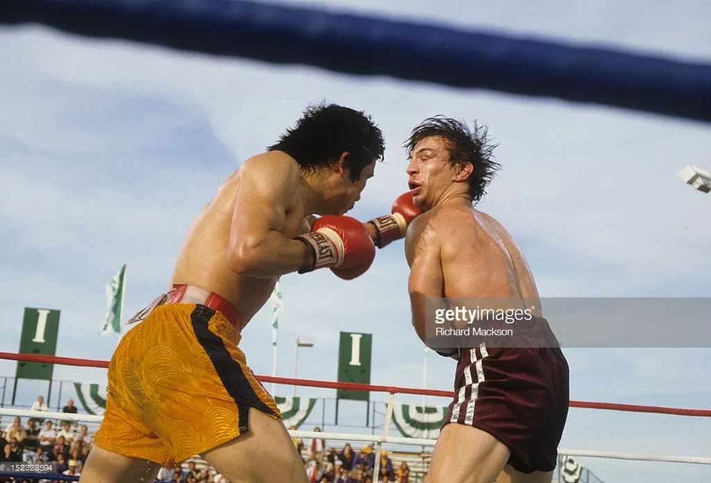 韩国踢球脏动作,韩国疯狗