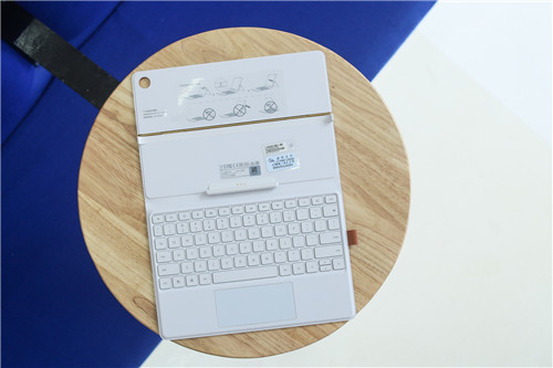 华为m5pro,华为m5pro平板支持多大的快充