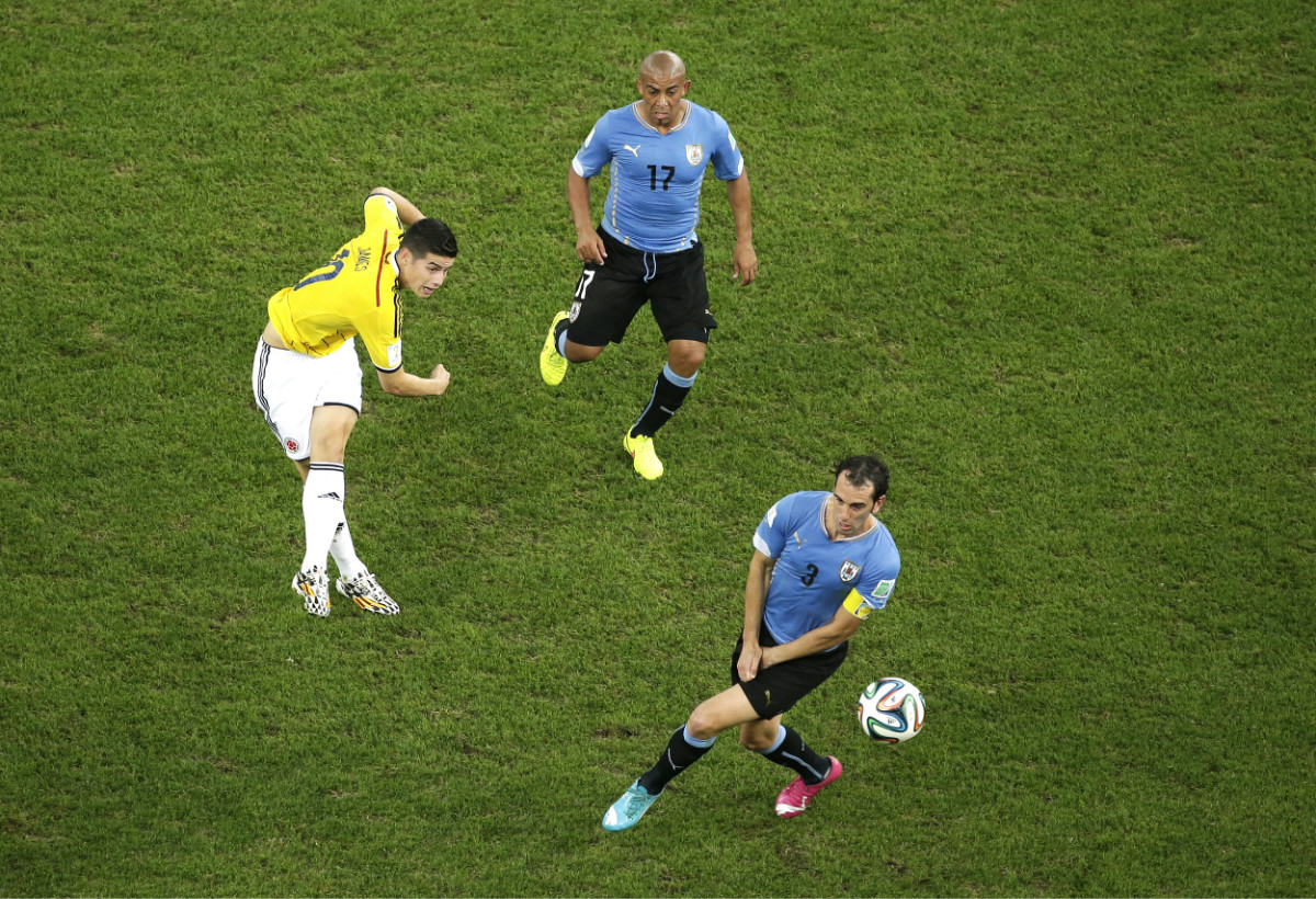 j罗重回南非世界杯巅峰,j罗以6球拿下世界杯金靴