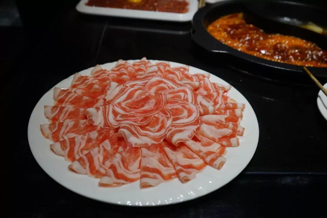 明星火锅｜来自重庆的”井格“麻辣诱惑，就问你约不约？