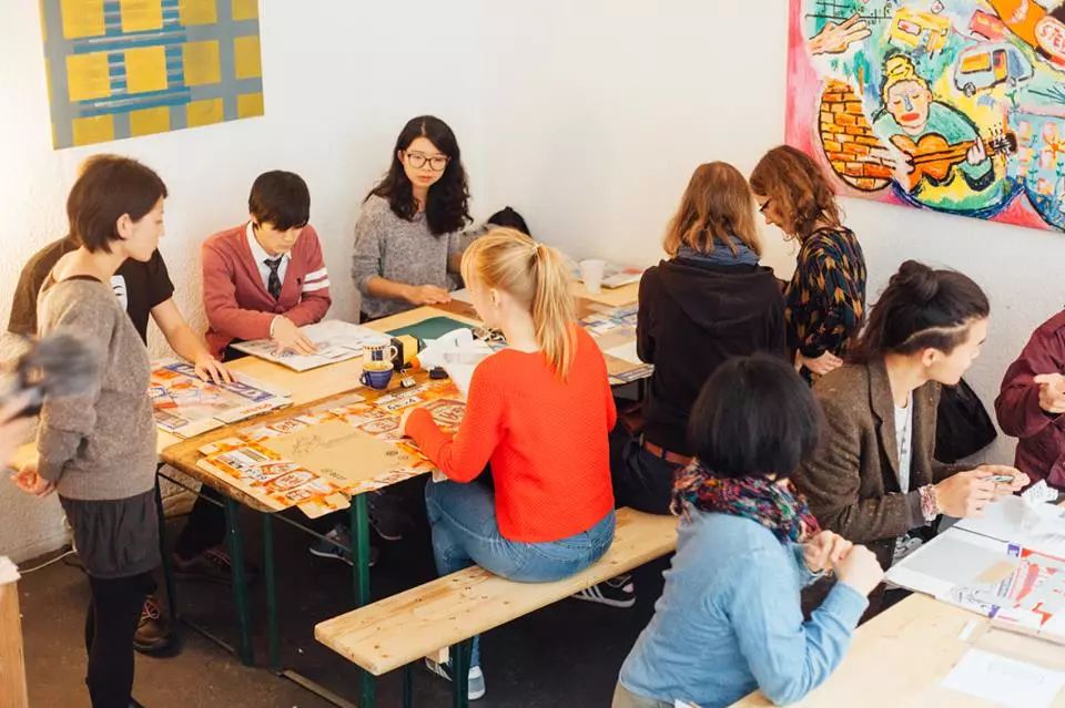 他用废纸箱做钱包，居然卖到600元，MUJI都叫好！