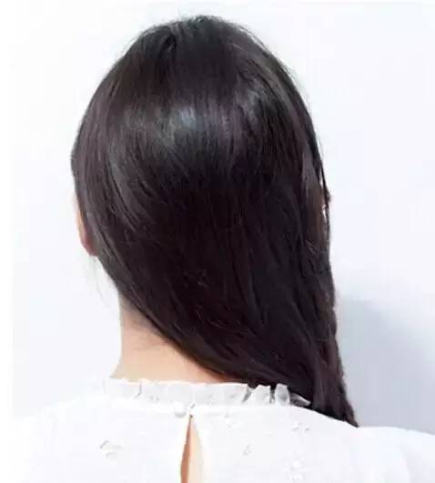 烫发后怎样扎头发好看,短烫发没有刘海怎么半扎头发好看