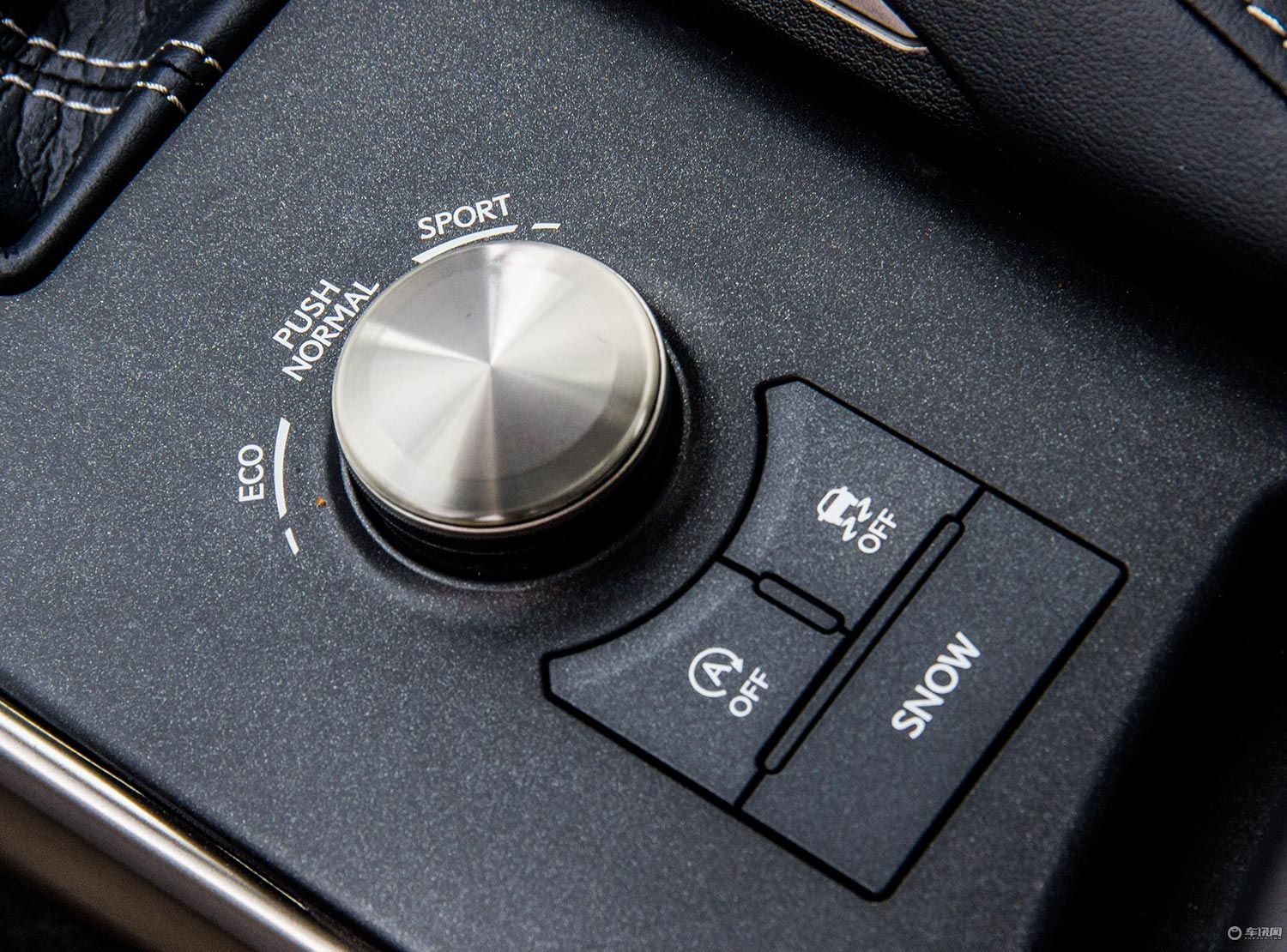 雷克萨斯is2022款300fsport版,2022雷克萨斯is300fsport版