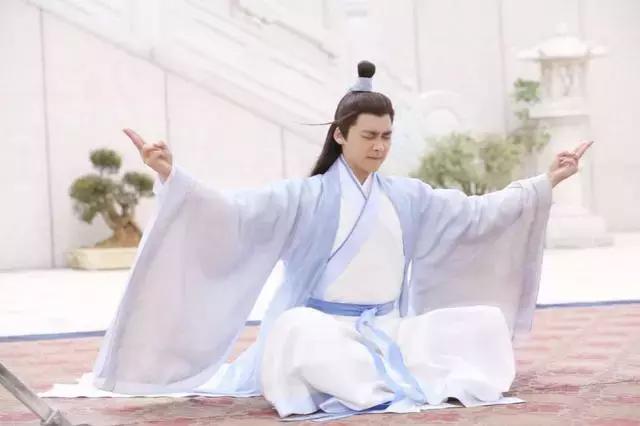 如何不用嗓子唱歌,有的人唱歌不需要练