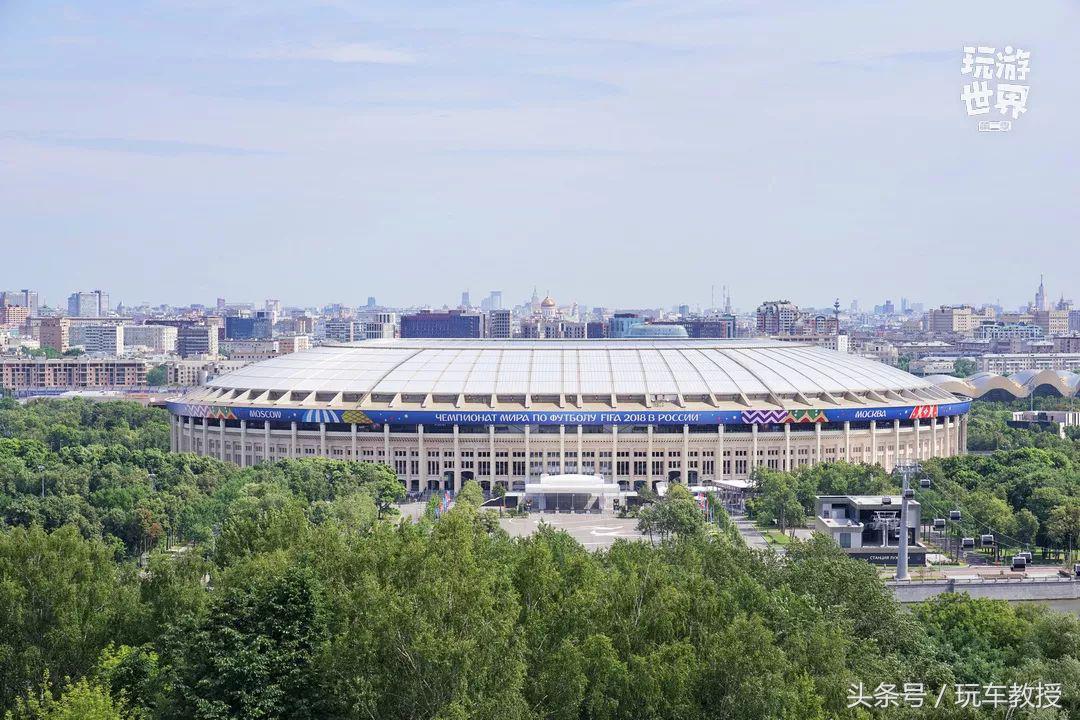 行李箱当“球门”！这SUV大得夸张！