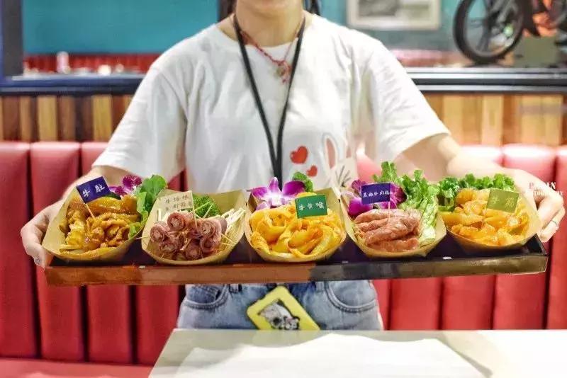 这家潮汕牛肉火锅每天只卖一头牛！