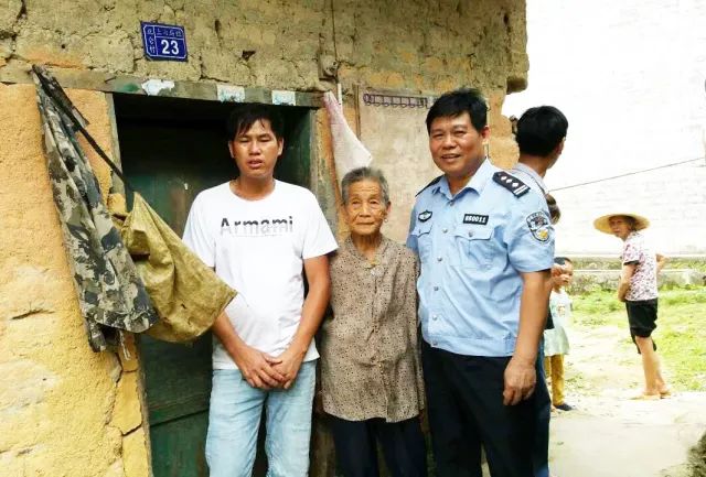 看完七一后提交的入党申请书,建党一百周年入党申请书