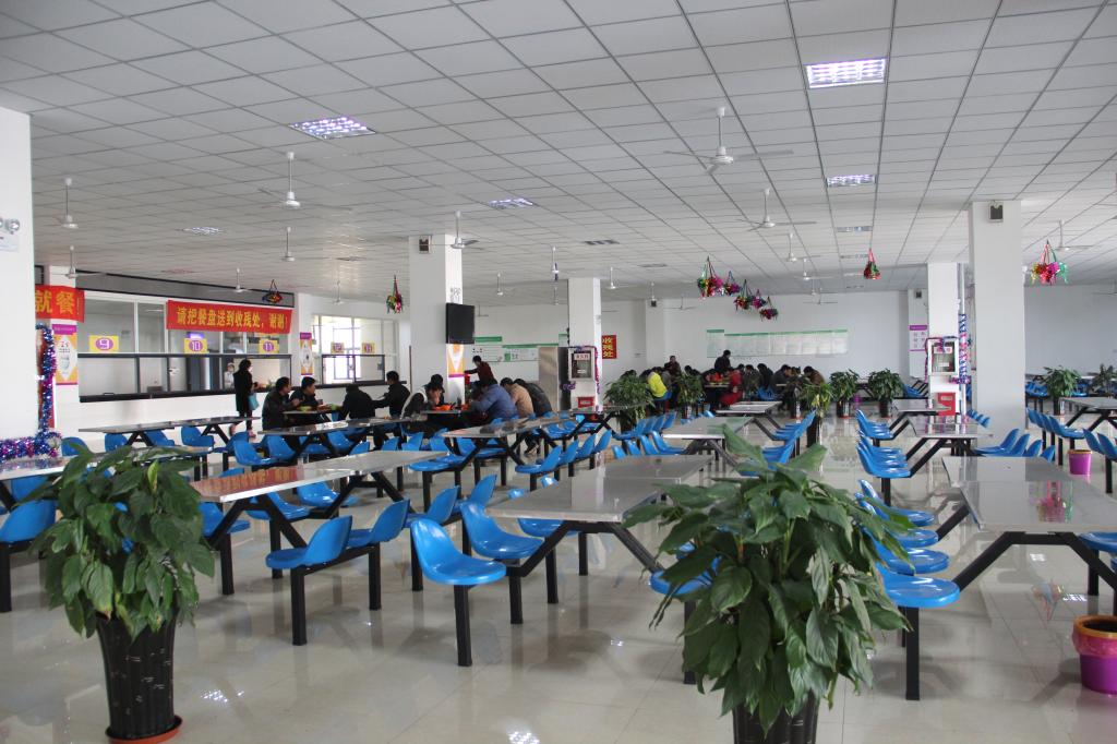 这是一个简单的填空题,填空什么的教室