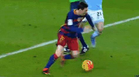 足球是人生中不可或缺的一部分,足球就是人生