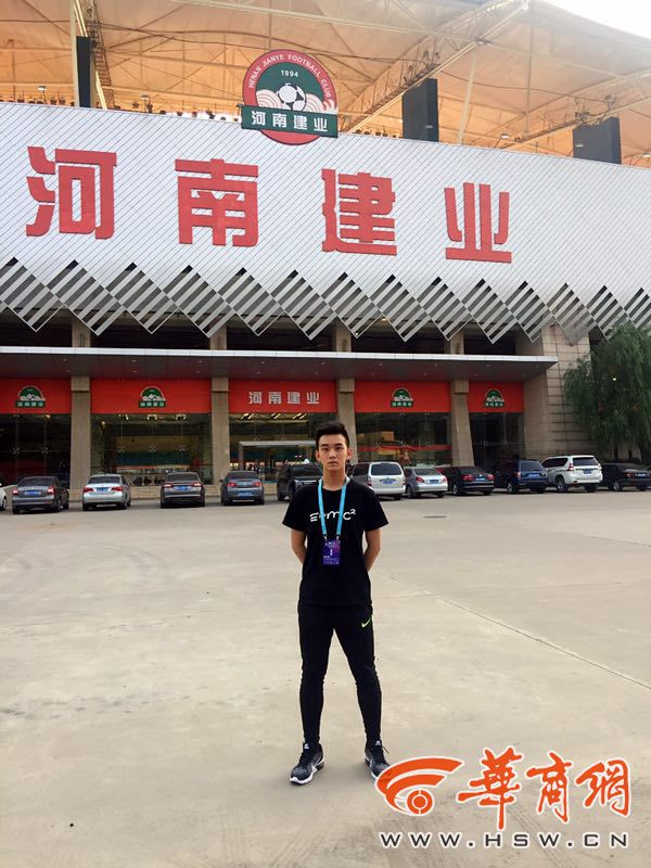 17岁学生策划高中业余足球联赛,最近正在举办的青少年足球比赛