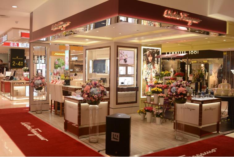 辛博颖儿助阵菲拉格慕兰州国芳，等你来pick