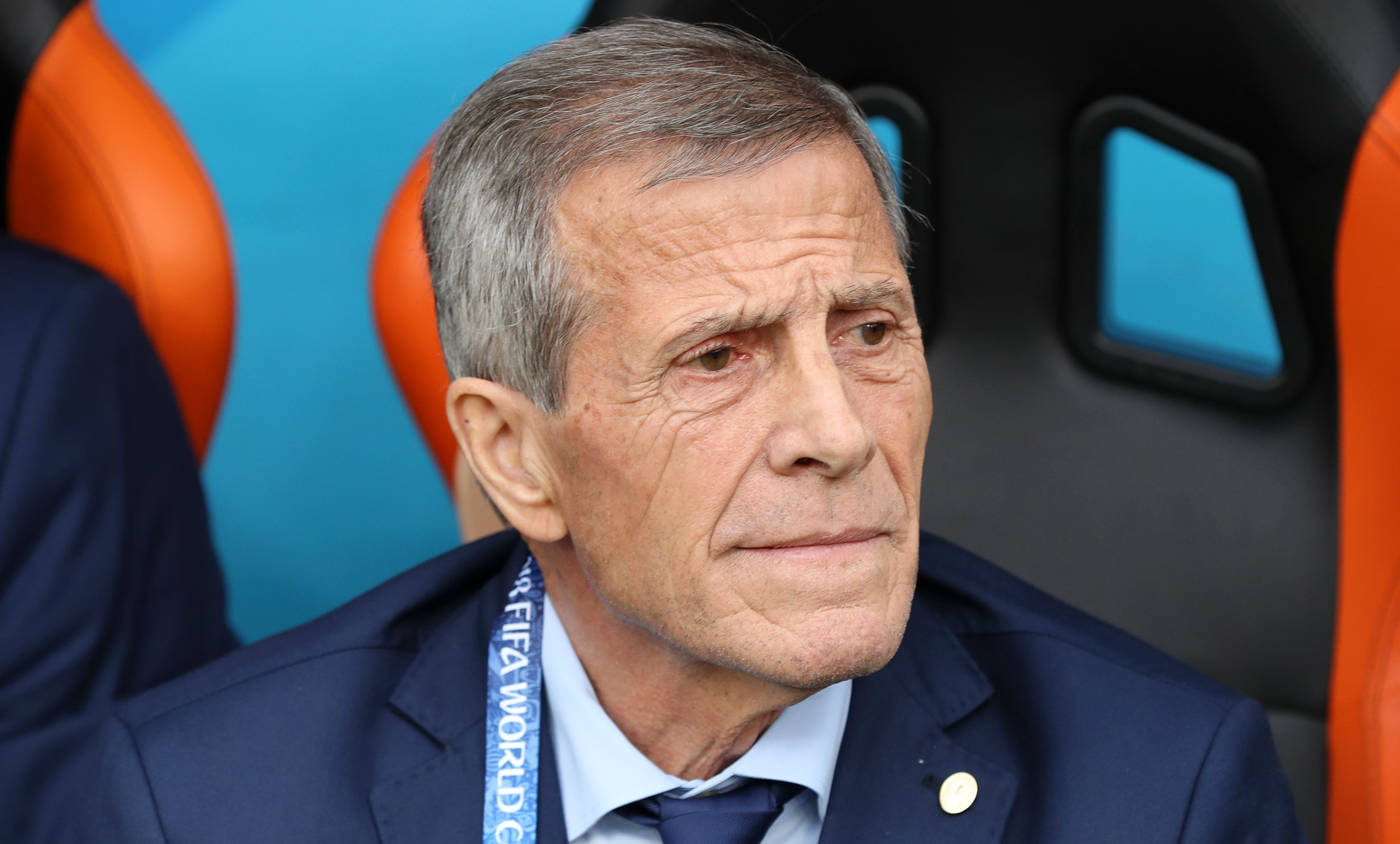 c罗和梅西的处境为何差别这么大,c罗和梅西都去哪里了