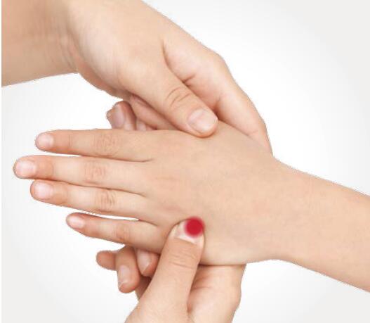 耳穴压豆治疗近视的穴位示意图,穴位按摩真的可以治疗近视吗