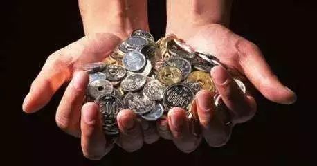 「聚焦」疯狂！这些人竟利用“花呗”帮用户套现3.2亿