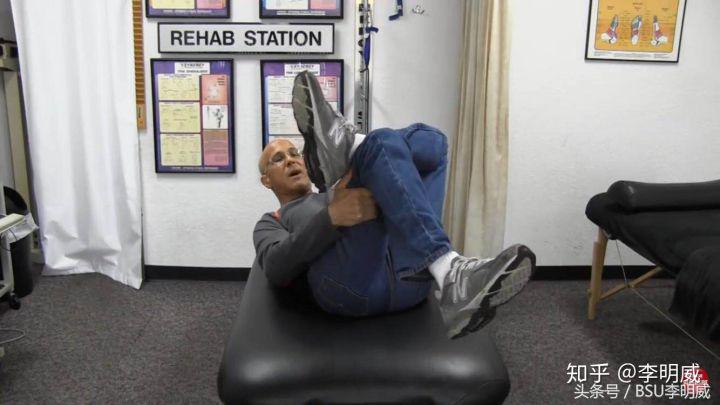 拉伸骨盆的正确方法,改善骨盆前倾的拉伸动作