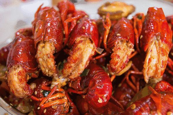 簋街是北京著名的美食街,北京簋街小吃街是什么样子的