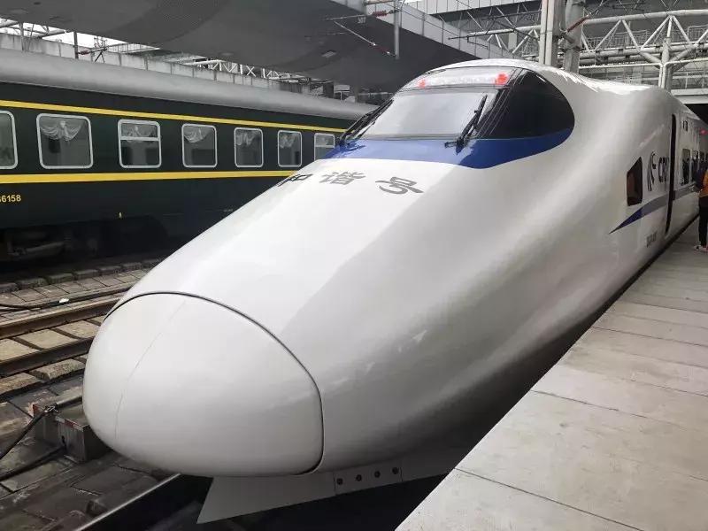 昆明最快几小时到西安高铁,昆明至西安高铁多少小时