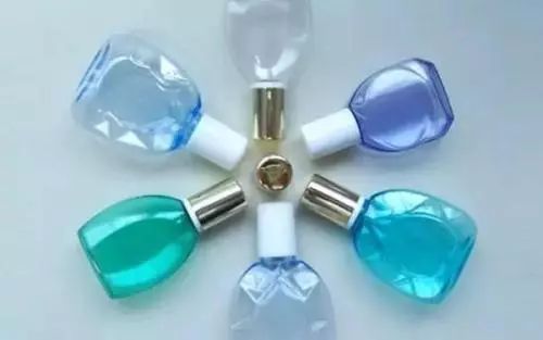 滴什么眼药水可以防止眼睛病变,眼药水滴错地方会有危害吗