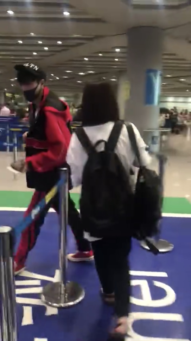 张艺兴小绵羊微笑,张艺兴小绵羊看得一脸呆萌