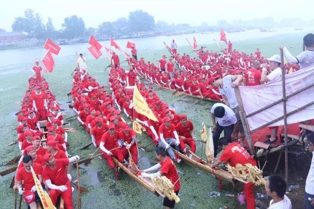 芜湖东易日盛龙舟节,东易日盛划龙舟