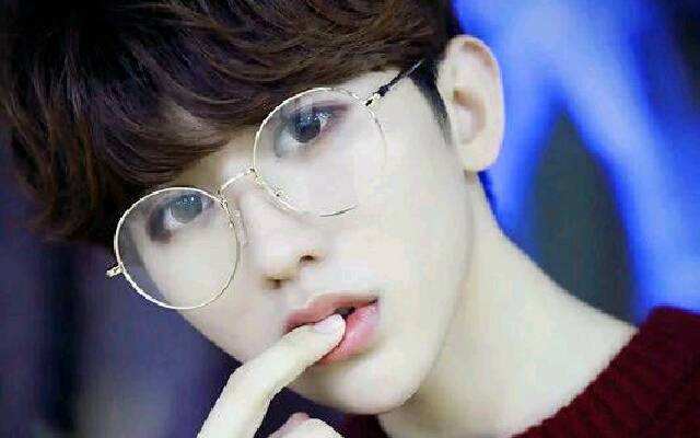 蔡徐坤第一次知道蔡小葵的反应,蔡徐坤微博劝小葵和大奎