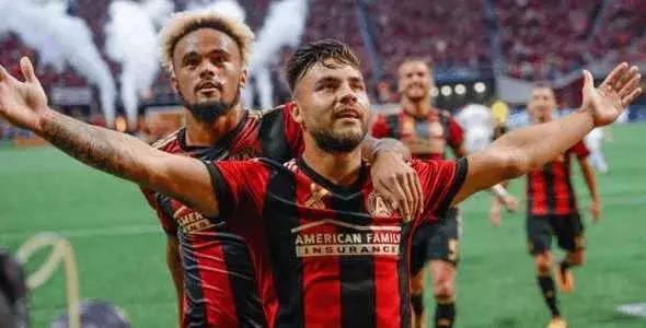 集中赢：美职业来一发！达拉斯力拼亚特拉大~狭路相逢勇者胜！