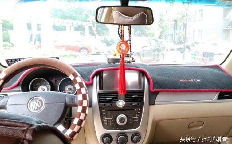 5年车龄二手车3万内,胖哥试车20万左右的车推荐