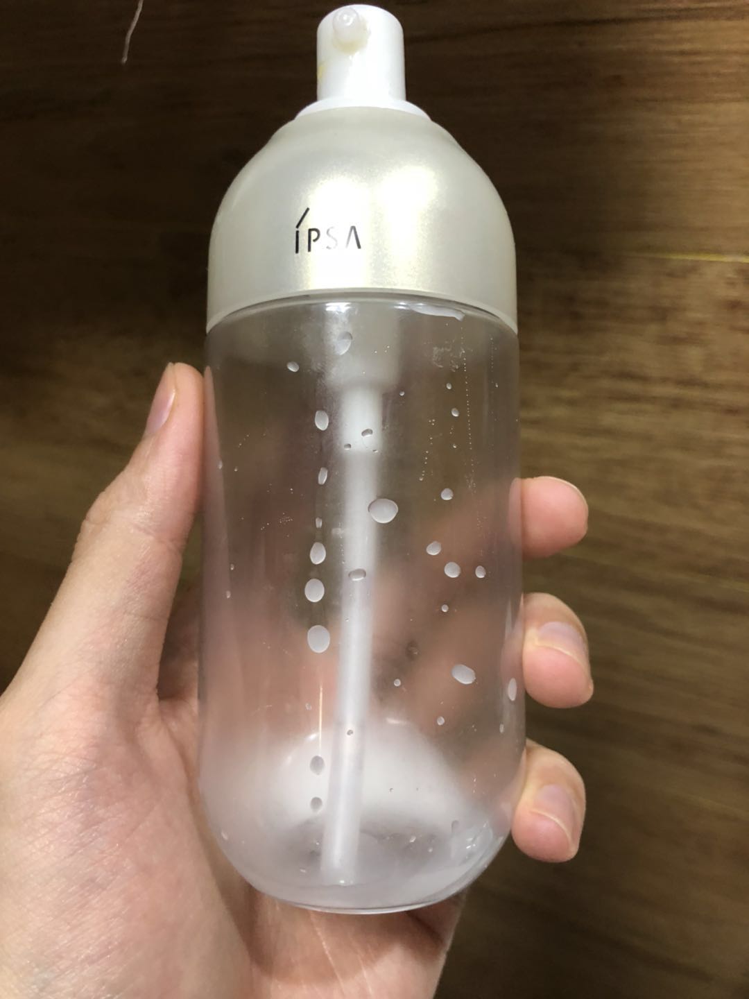 茵芙莎自律乳怎么选,茵芙纱敏感肌乳液