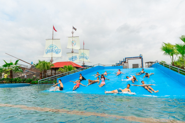 清远佛冈聚龙湾温泉,暑期聚龙温泉