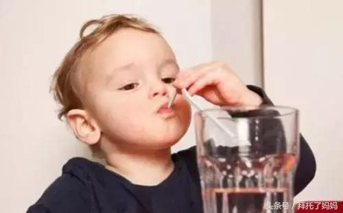 夏天再热也不要给孩子剃光头,夏天宝宝建议剃光头吗