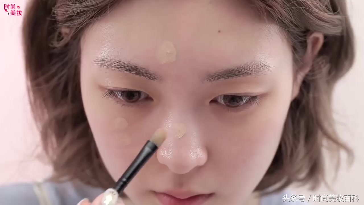 怎样的化妆步骤使得妆容更持久,能让妆容更持久的化妆步骤