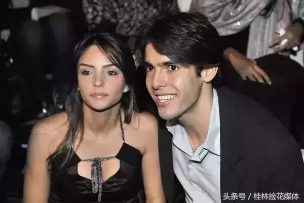 关于足球的爱情：贝克汉姆和维多利亚这对“天作之合”