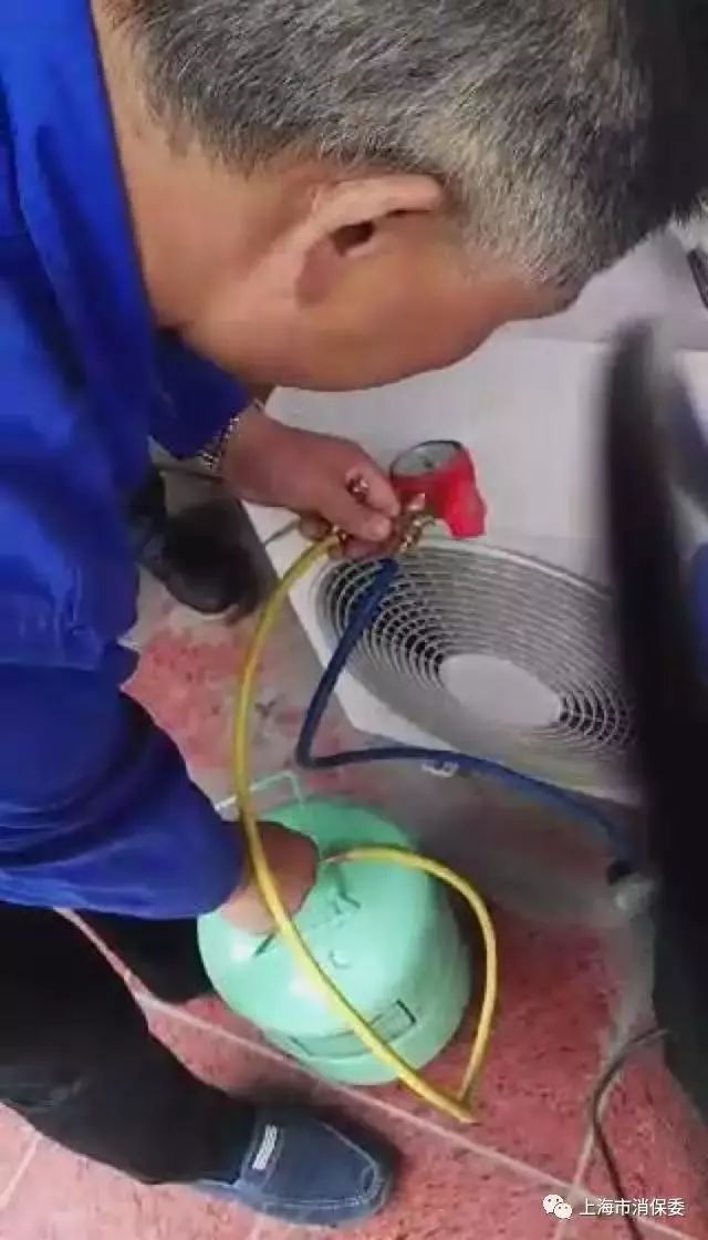 空调维修猫腻曝光,空调维修骗局怎么解决