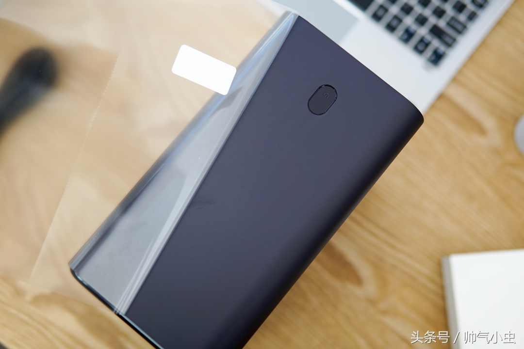 小米投影仪大于2000流明度,小米投影仪1000流明