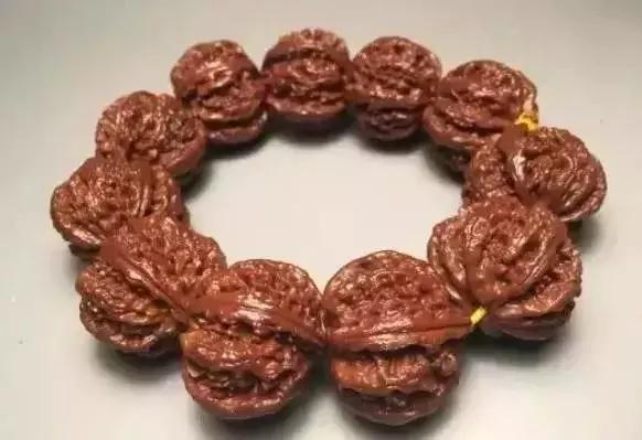 当文玩崛起的时候,文玩核桃下一个崩盘品种