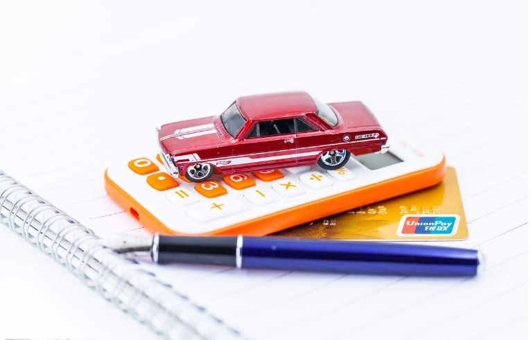 月薪4千买车有用吗,月薪六千可以买车吗