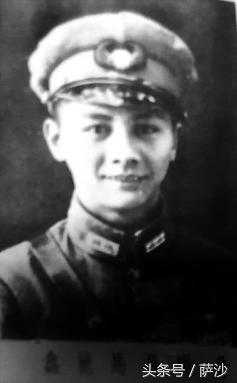 舍身卫国山河壮，忠魂浩气永流传：抗战的少数民族飞行员