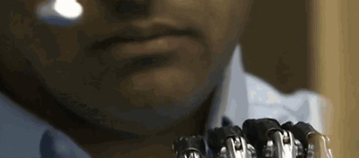 她曾深陷“诺奖级”学术丑闻，潜心耕耘靠人造皮肤爬回巅峰