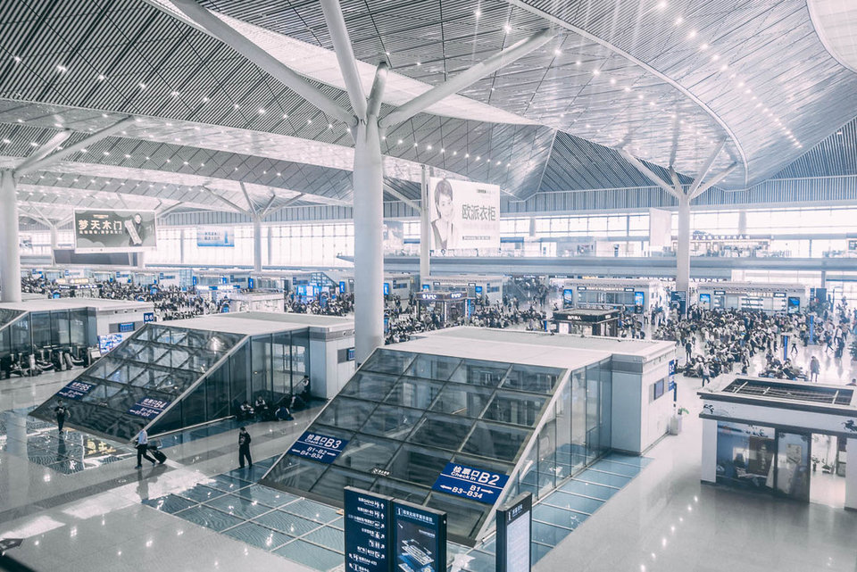 外媒看欧美体验中国高铁,外国网友谈中国高铁体验