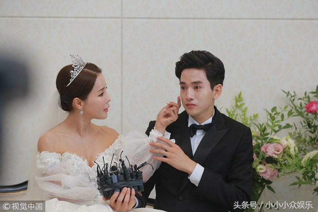 韩*歌国**手米娜与小男友结婚，婚礼现场狂撒狗粮