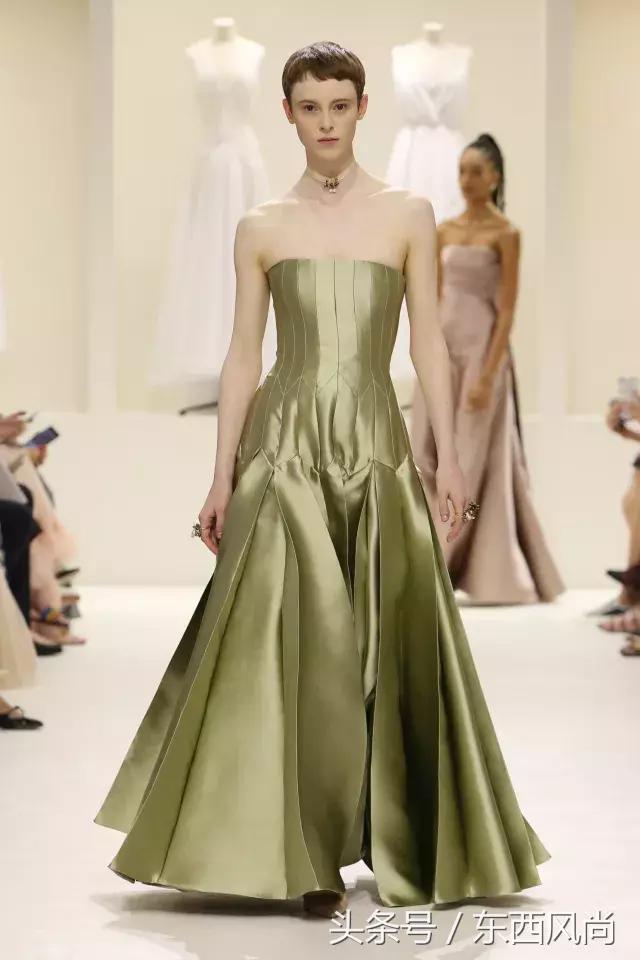 迪奥二零一九秋冬高定秀,2019迪奥高级定制秋冬